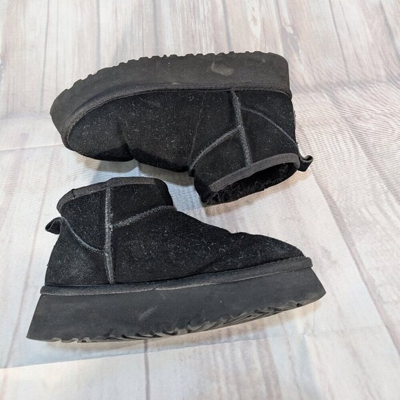 UGG Classic Mini Platform Boots - Black Women's Size 8 - Picture 7 of 9